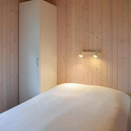 4 Bedroom Lovely In エーベルトフト