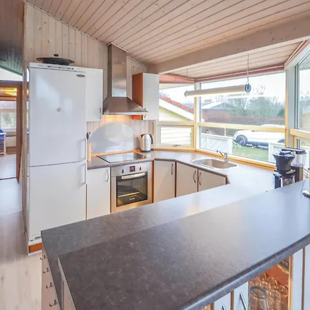 4 Bedroom Lovely In 別荘 エーベルトフト